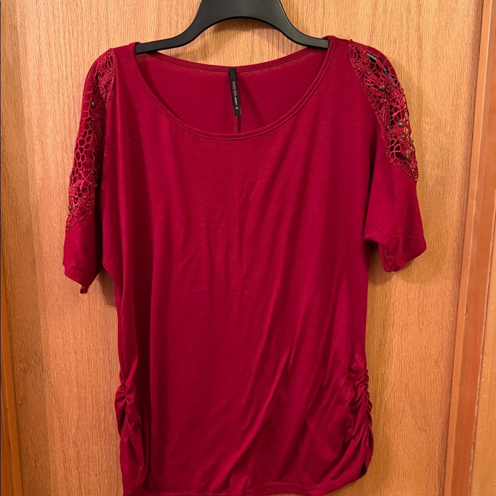 Elegant Red Lace Sleeve Women's Maternity top